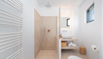 Resa estates Ibiza for sale modern villa martinet views bathroom 3.jpg